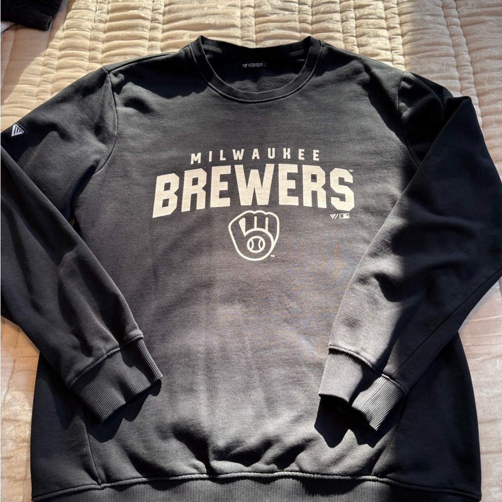Milwaukee Brewers Black Crewneck Sweatshirt